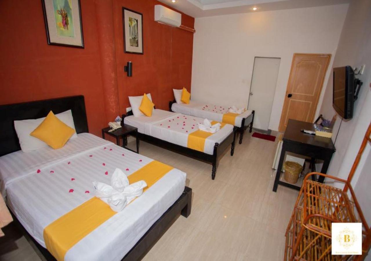 Point Hotel 3*