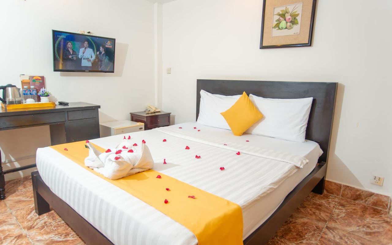 Point Hotel Phnom Penh