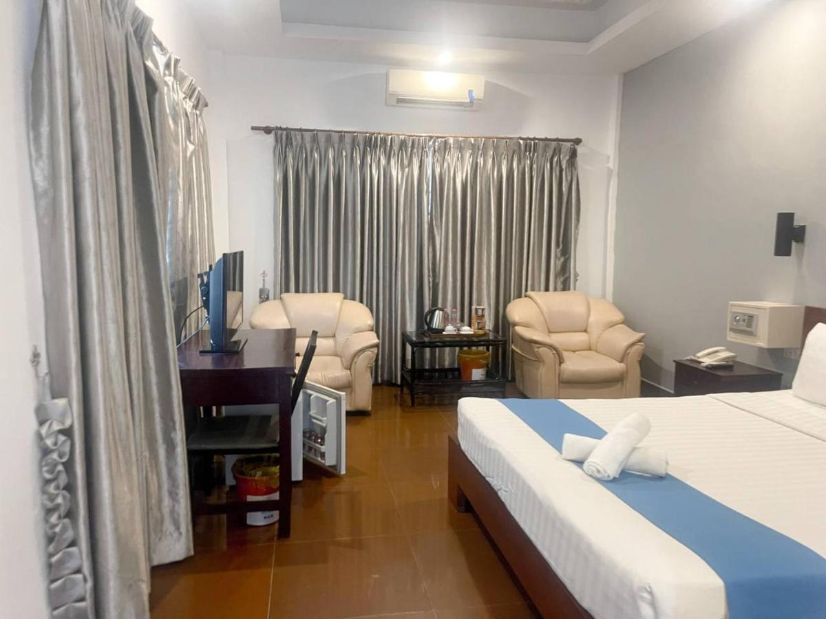 Point Hotel 3*