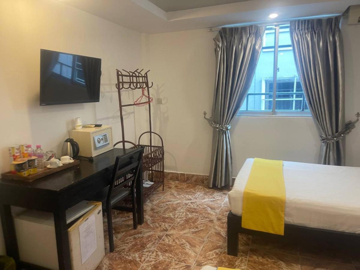 Point 3* Phnom Penh