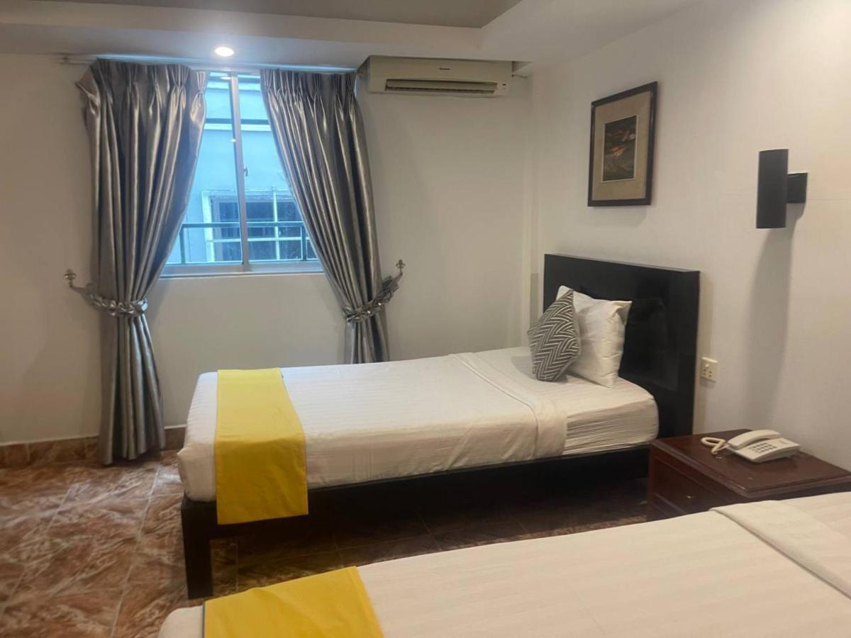 Point Hotel