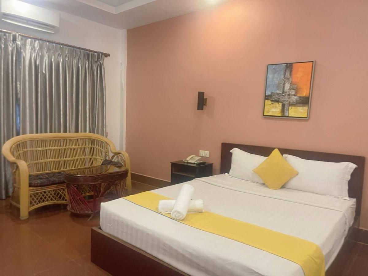 Point Phnom Penh